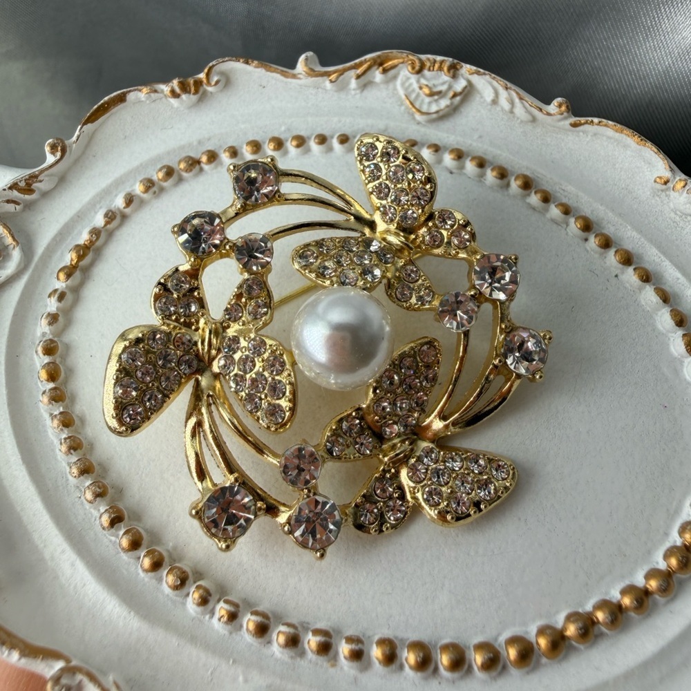 Classic Gold color and Pearl Floral Brooch